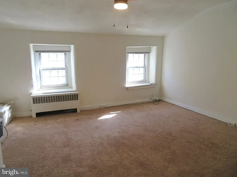 156 Grape St — Photo 17