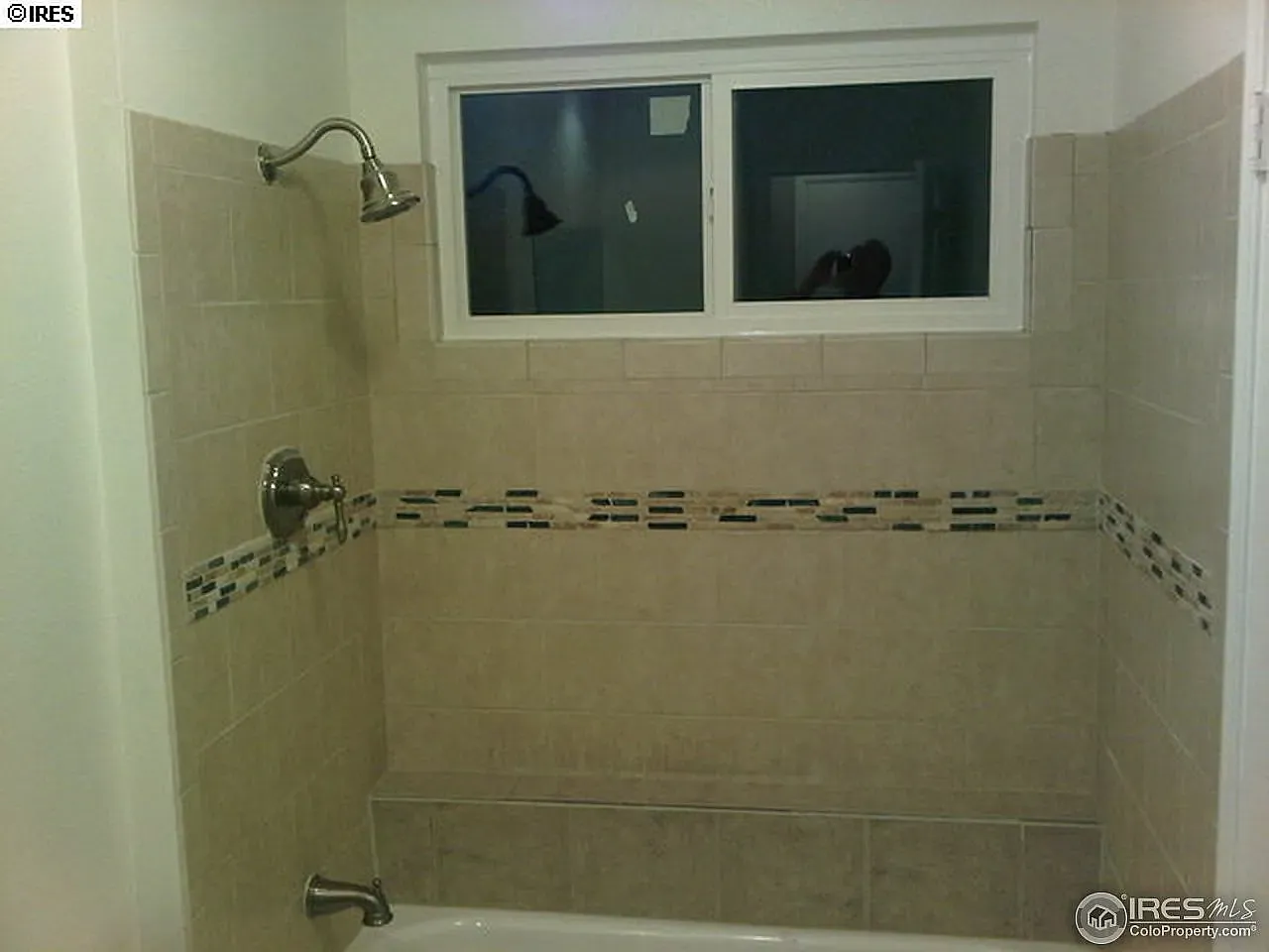 2 bed, 850 sqft, $1,800 — Photo 2