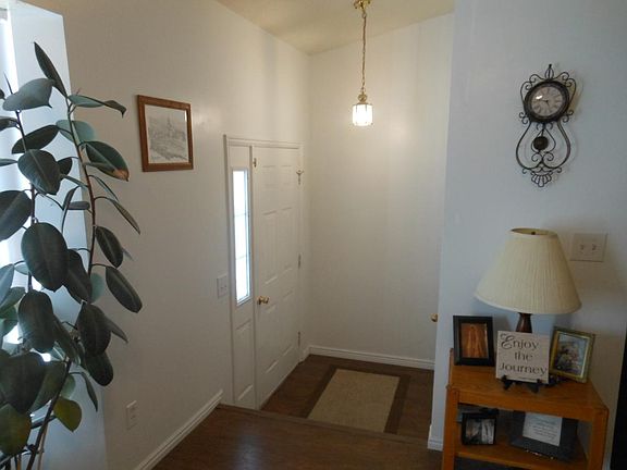 Entry - Coat closet across from front door