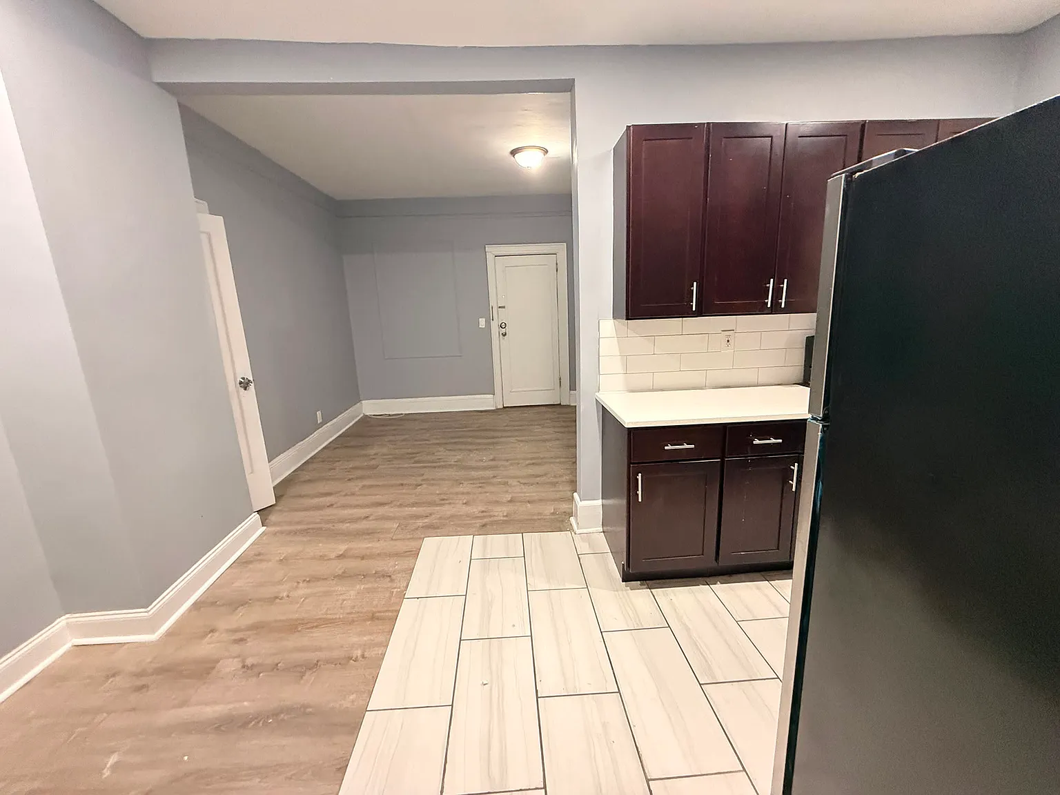 255 Lafayette Ave — Photo 2