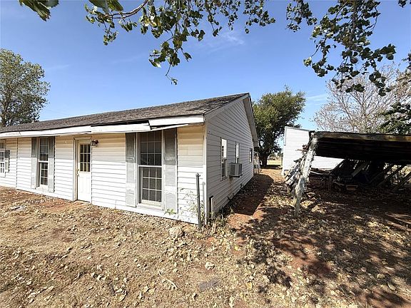 3rd image of 1686 County Road 1264 Rd