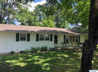 504 Sunset Ave, Albertville, AL 35950