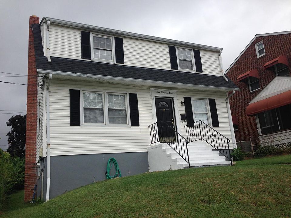1st image of 908 Carrollton Ave