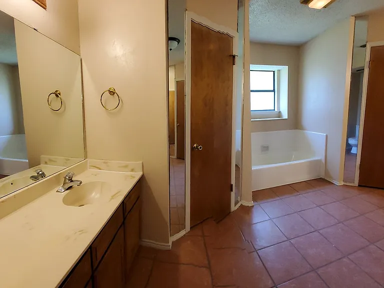 4200 Pyracantha Dr — Photo 11