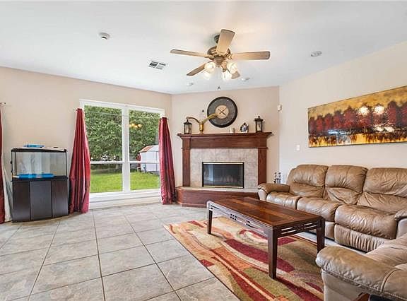3rd image of 30031 Berlin Ln