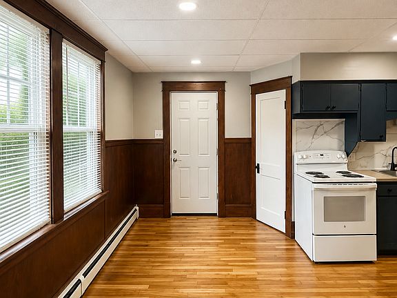 4th image of 69 Washington St APT 2