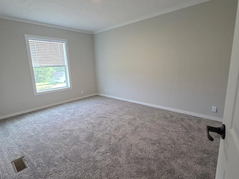 209 W Lake St — Photo 18
