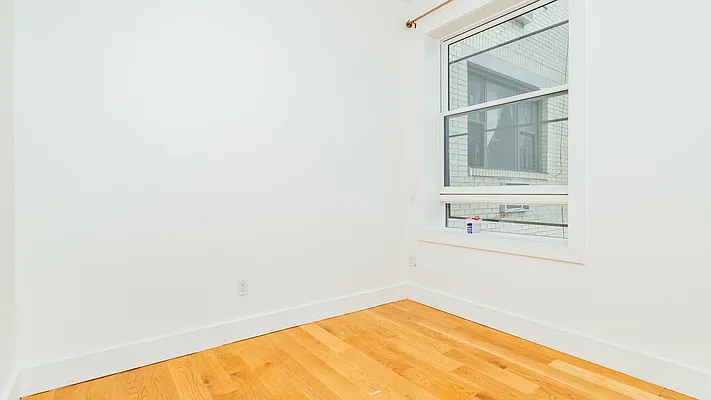 Rented by Nooklyn NYC LLC | media 29