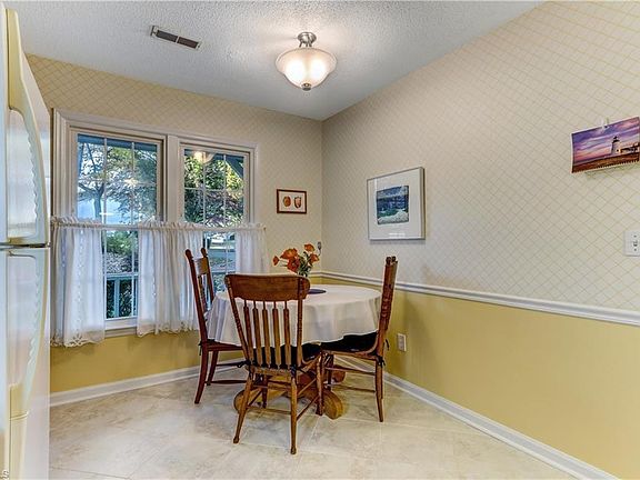 5th image of 4341 C Edith Ln
