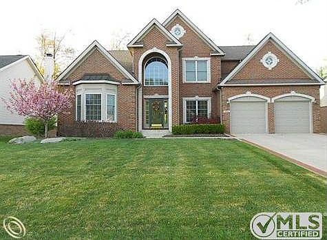 1st image of 2981 Crestwood Ct