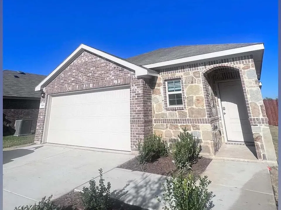 915 Presleigh Dr