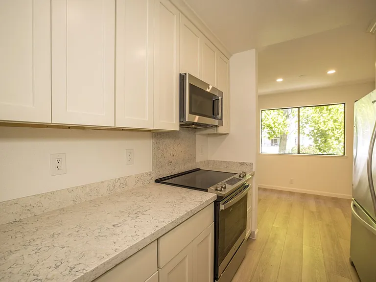 765 San Antonio Rd #75 — Photo 6