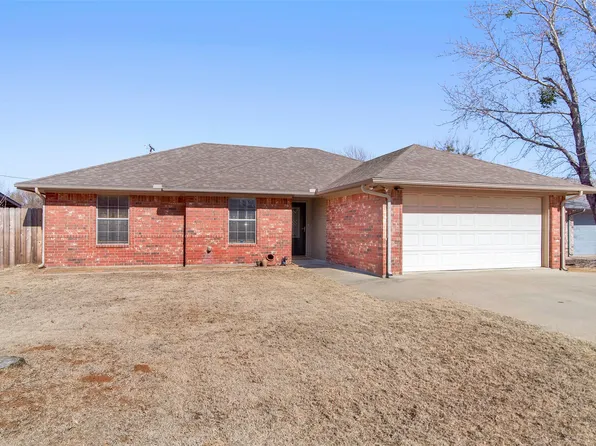 2801 Regal Dr, Denison, TX 75020