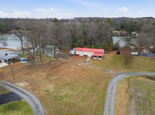 29 E Clarke Ln, Heathsville, VA