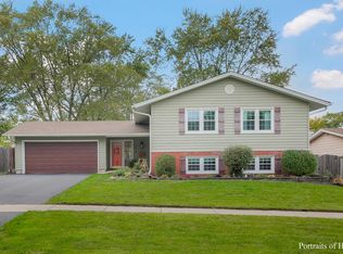 6406 Taylor Dr, Woodridge, IL 60517