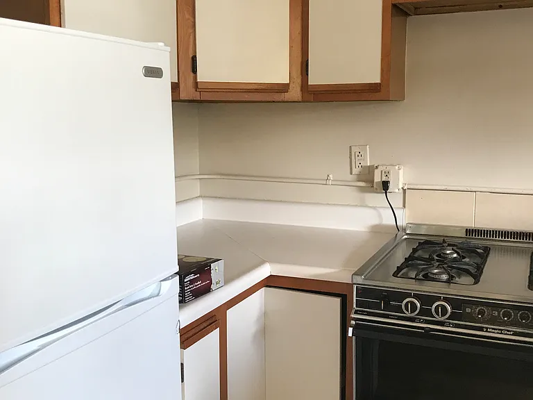 10 E Washington St — Photo 3