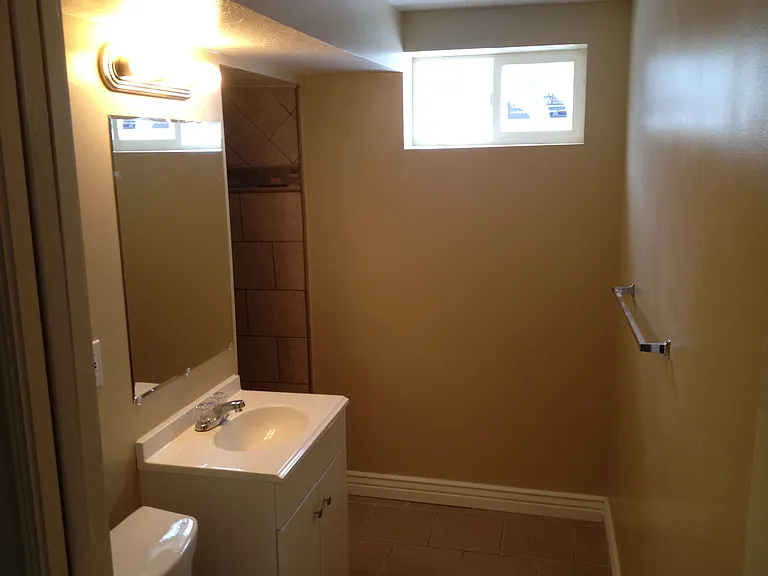 174 E 4400 S — Photo 5