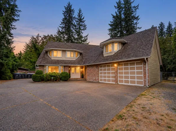 14052 27a Ave, Surrey, BC V4P 2E1