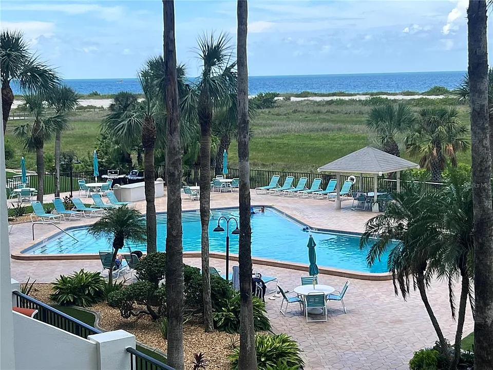 1230 Gulf Blvd #306