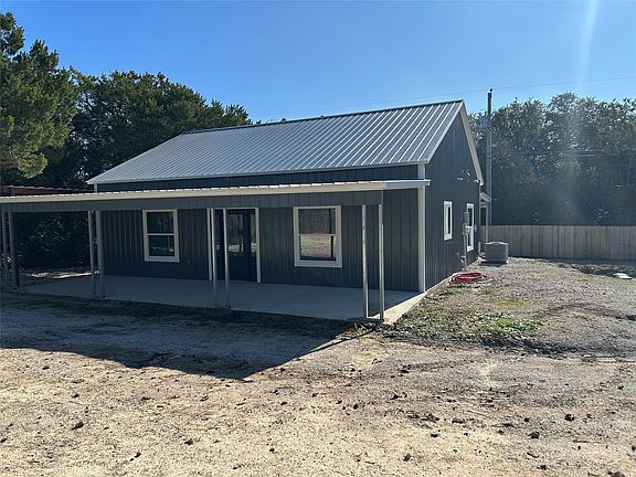 2nd image of 223 Fort Graham Rd