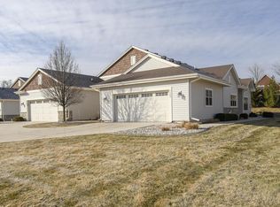 1145 Black Bear DRIVE, Mukwonago, WI
