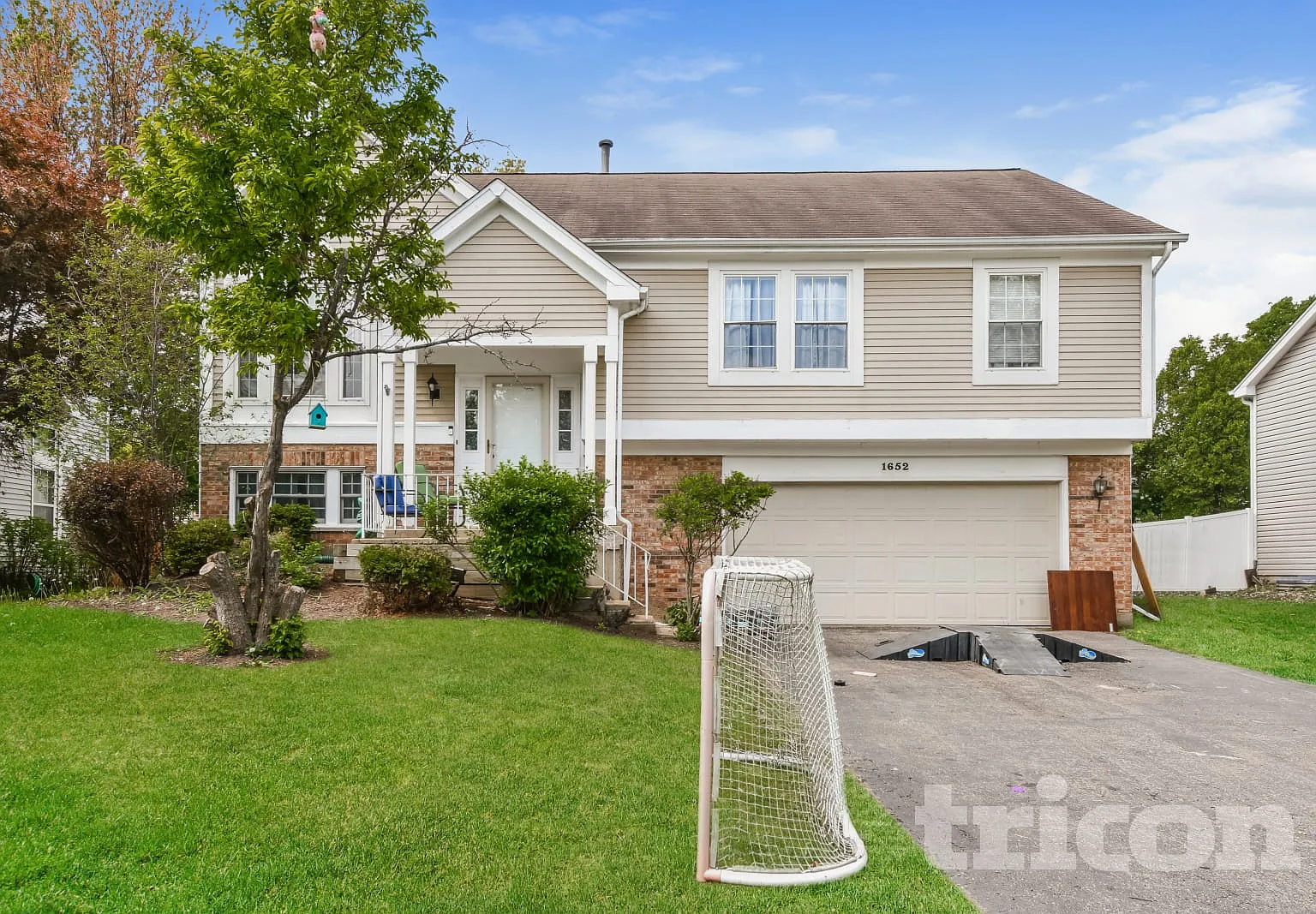 1652 Warrington Lane Crystal Lake IL — Photo 1