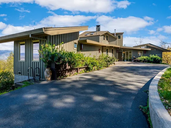 4 Lookout Drive, Ukiah, CA 95482