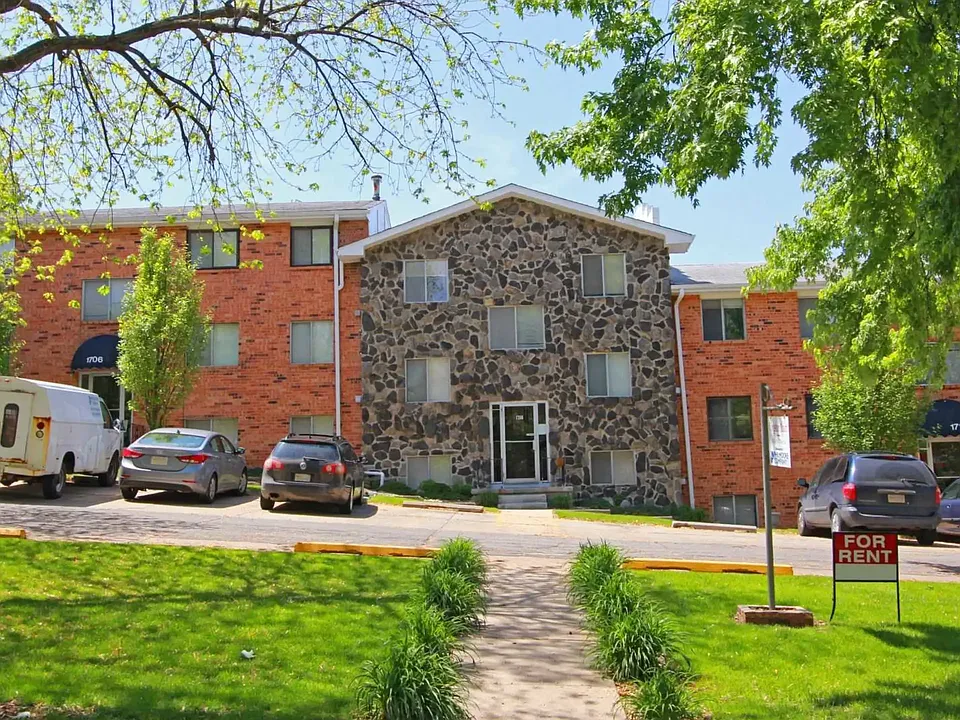 Kingston Court Apartments