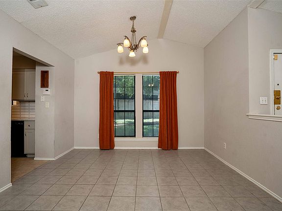 5th image of 1202 Thorpe Ln APT 315