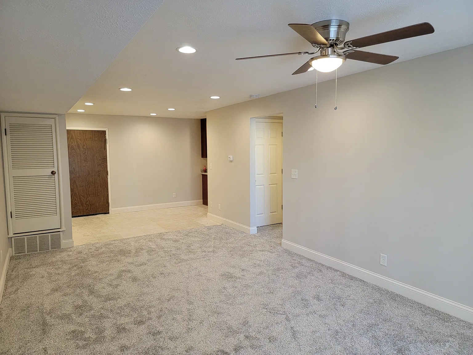 2620 S 70th St — Photo 3