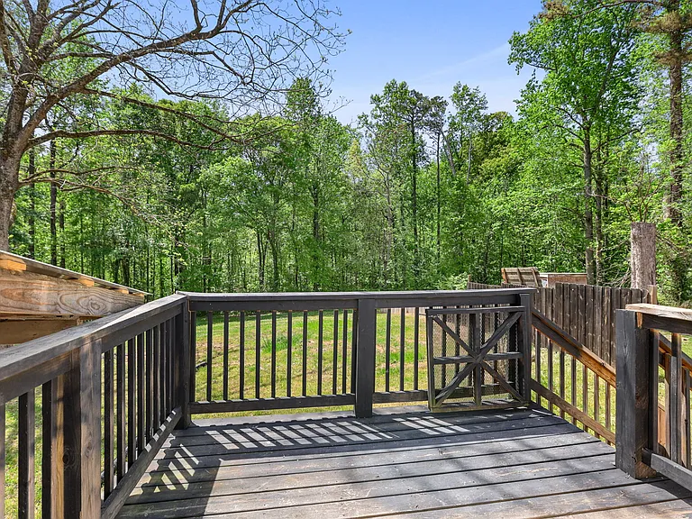715 Corinth Rd — Photo 44