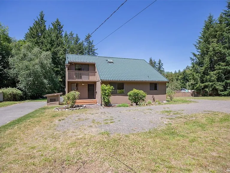 8985 Miller Rd NE — Photo 3