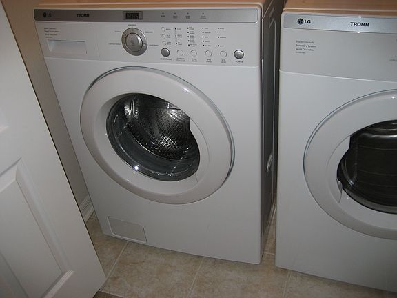 3rd image of 3129 Bayshore Oaks Dr