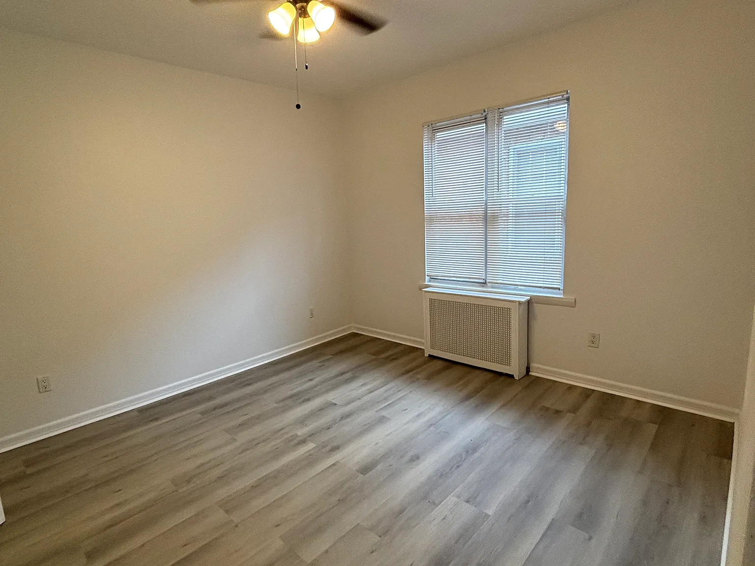 1 bed, 600 sqft, $2,300 — Photo 3