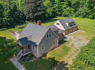 40 Gelding Hill Rd, Sandy Hook, CT 06482