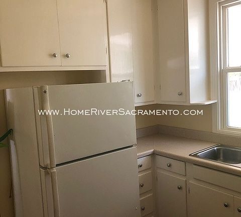 4th image of 2848 58th St