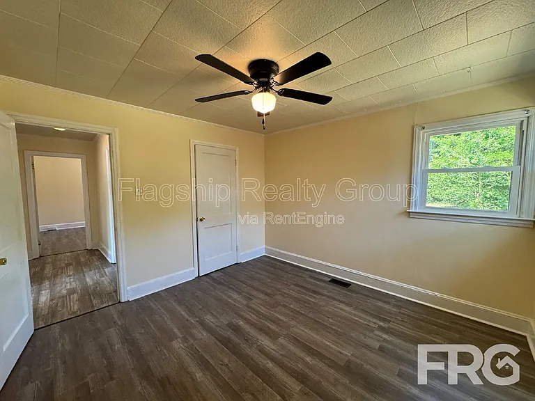 1403 Clingman St — Photo 11
