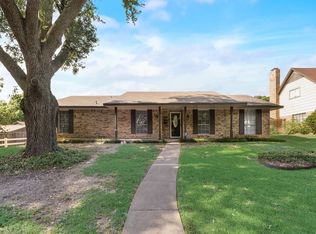 202 Brookwood Dr, Duncanville, TX 75116