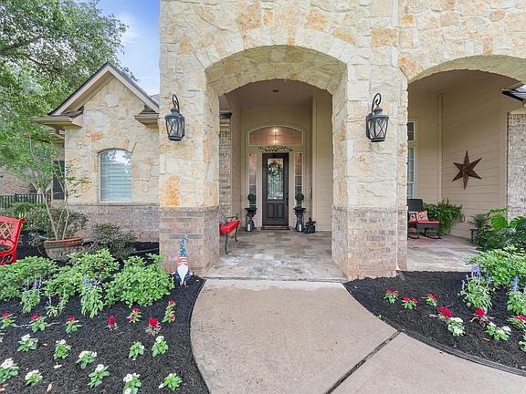 4th image of 2502 Parrot Shell Ln