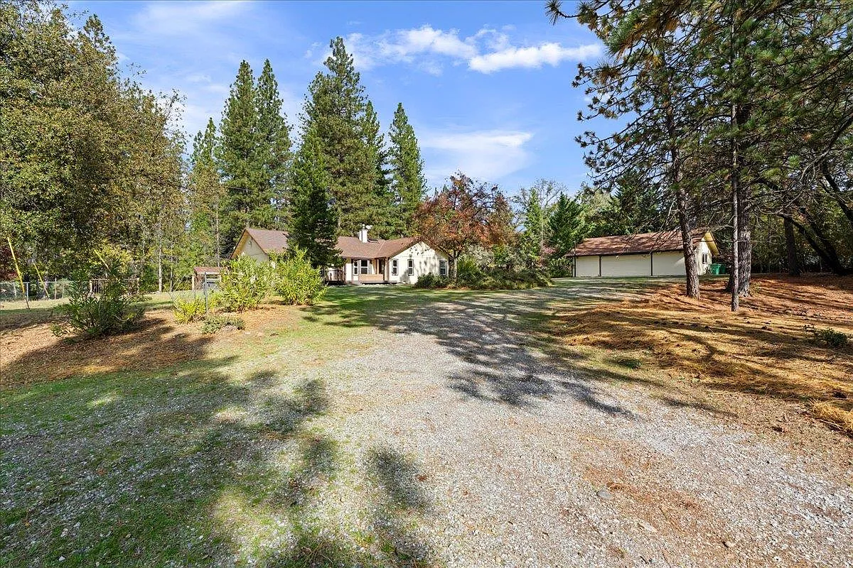 5255 Newtown Rd photo 1