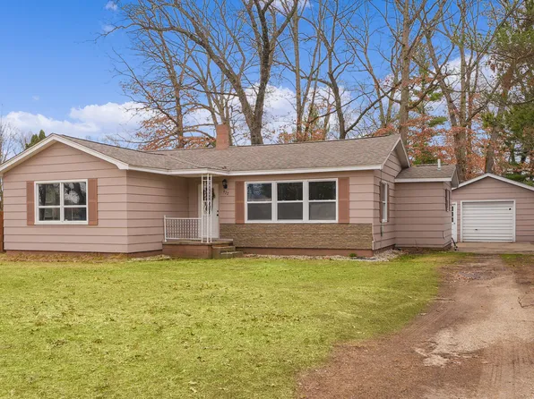 972 E James St, White Cloud, MI 49349