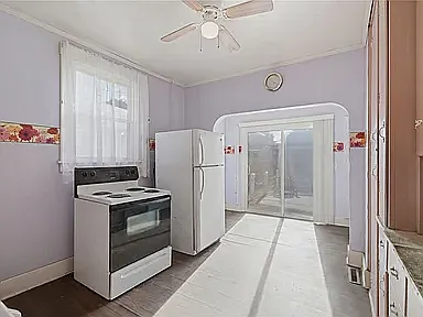 433 S Oakland Ave — Photo 5