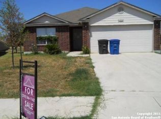 402 Regal View Dr, San Antonio, TX 78220