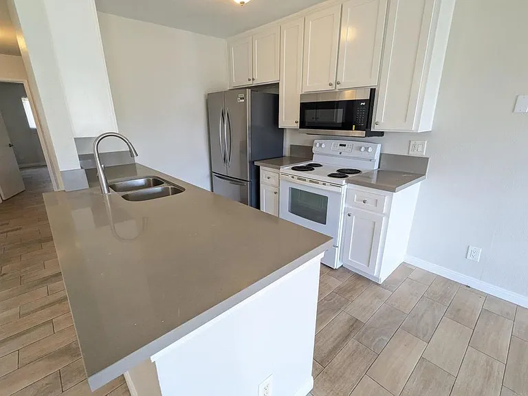 102 Wisconsin Ave #2 — Photo 6