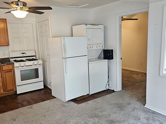 2nd image of 5031 Lafontaine St