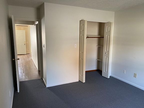 3rd image of 109 N Sale St #2