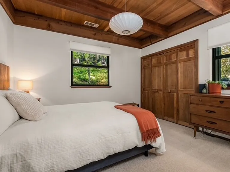 14501 Harter Pl — Photo 11