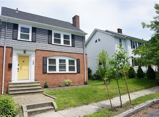 133 Colonial Rd, Providence, RI 02906