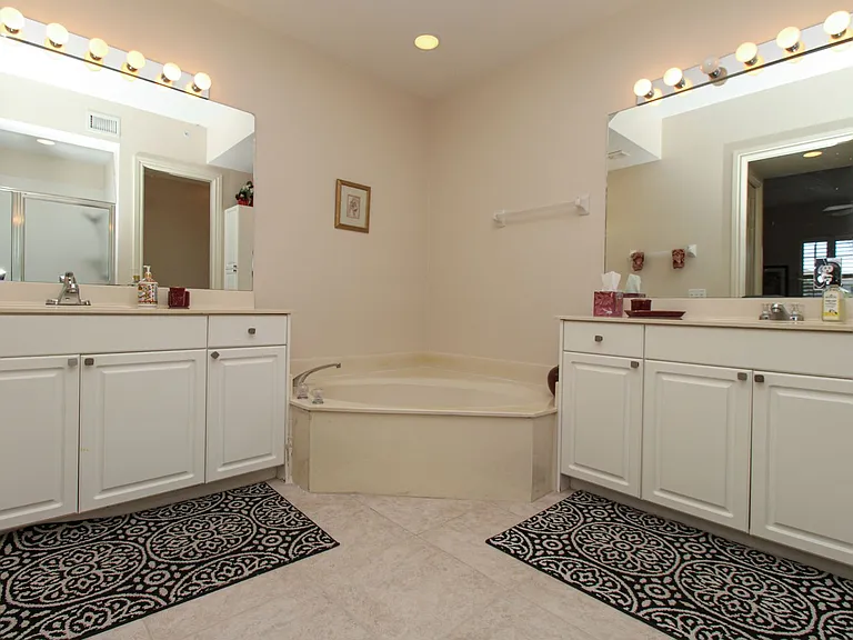 825 Bentwater Cir #101 — Photo 36