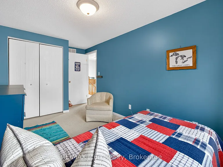 537 Beaver Creek Cres — Photo 27